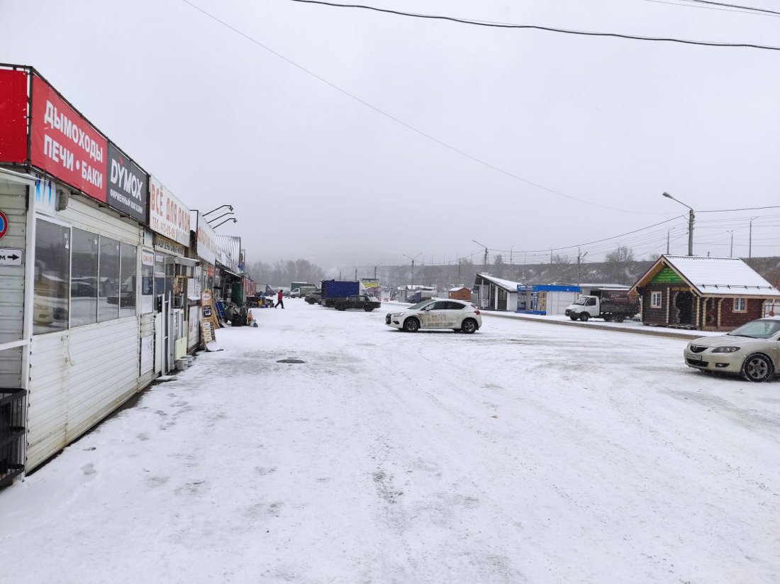 Карповского рынка больше нет, но дело живо: предприниматели спешно переезжают на другие площадки