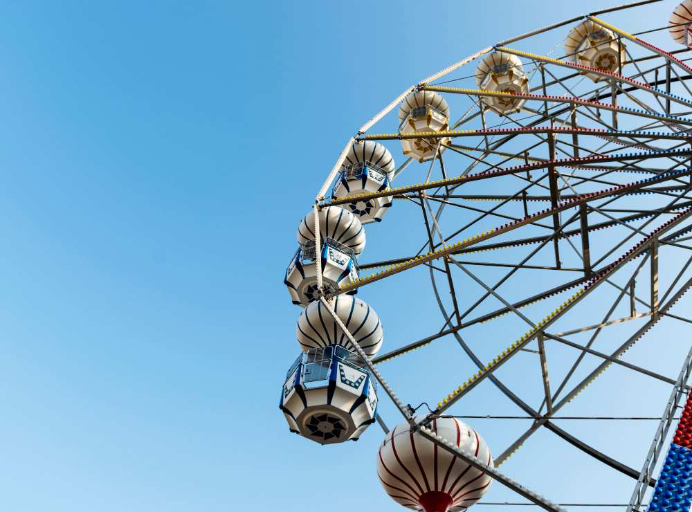 Отель и 35-метровое колесо обозревания откроют в парк «Лога» в Ростовской области - фото 1