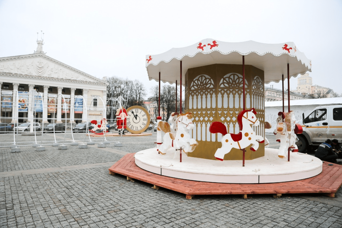 Главную площадь Воронежа в новогодних декорациях за праздники посетили около 145 тысяч человек - фото 1